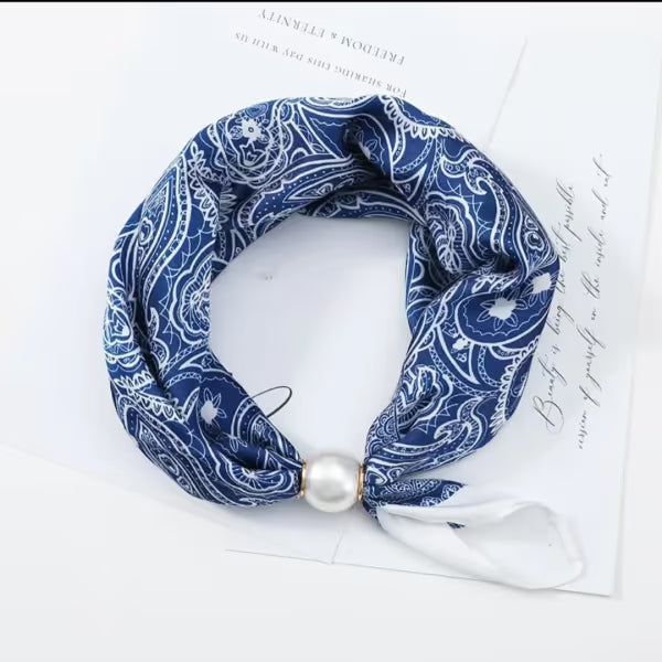 🔥2026 TOP SALE ✨ Effortless Glamour: Pop-On Pearl Necklace Scarf 🧣