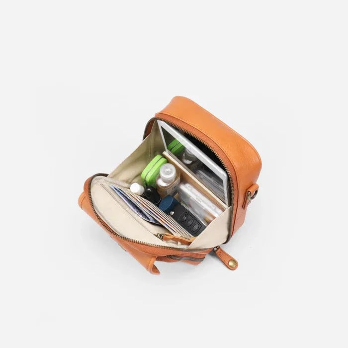⭐2026 USA Sale: Up to 50% OFF -🔥Crossbody Leather RFID Bag(🎁Buy 2 Free Shipping)
