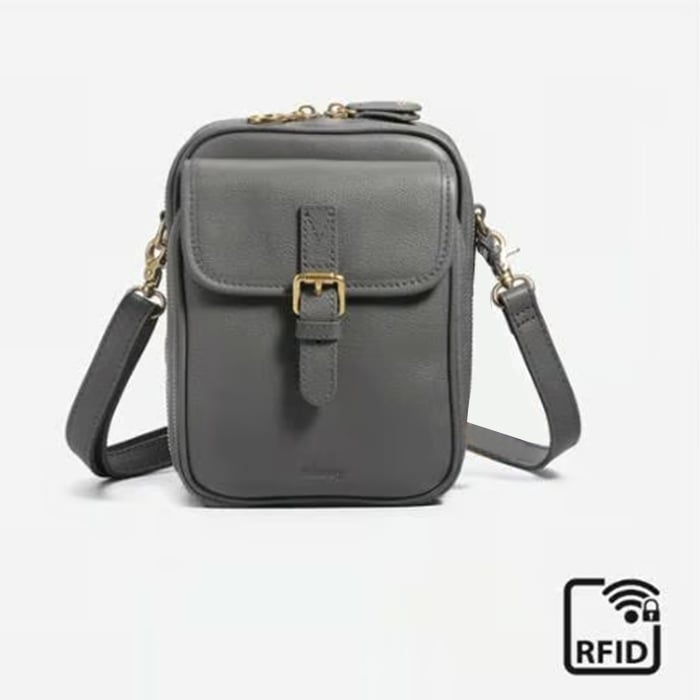 ⭐2026 USA Sale: Up to 50% OFF -🔥Crossbody Leather RFID Bag(🎁Buy 2 Free Shipping)